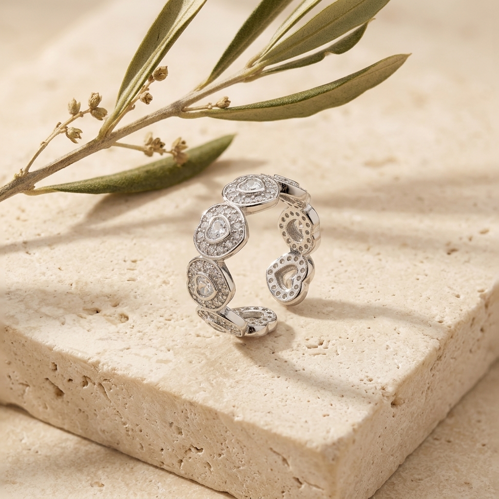 Anillo Corona de Corazones — anillos de aleación de cobre con baño de plata