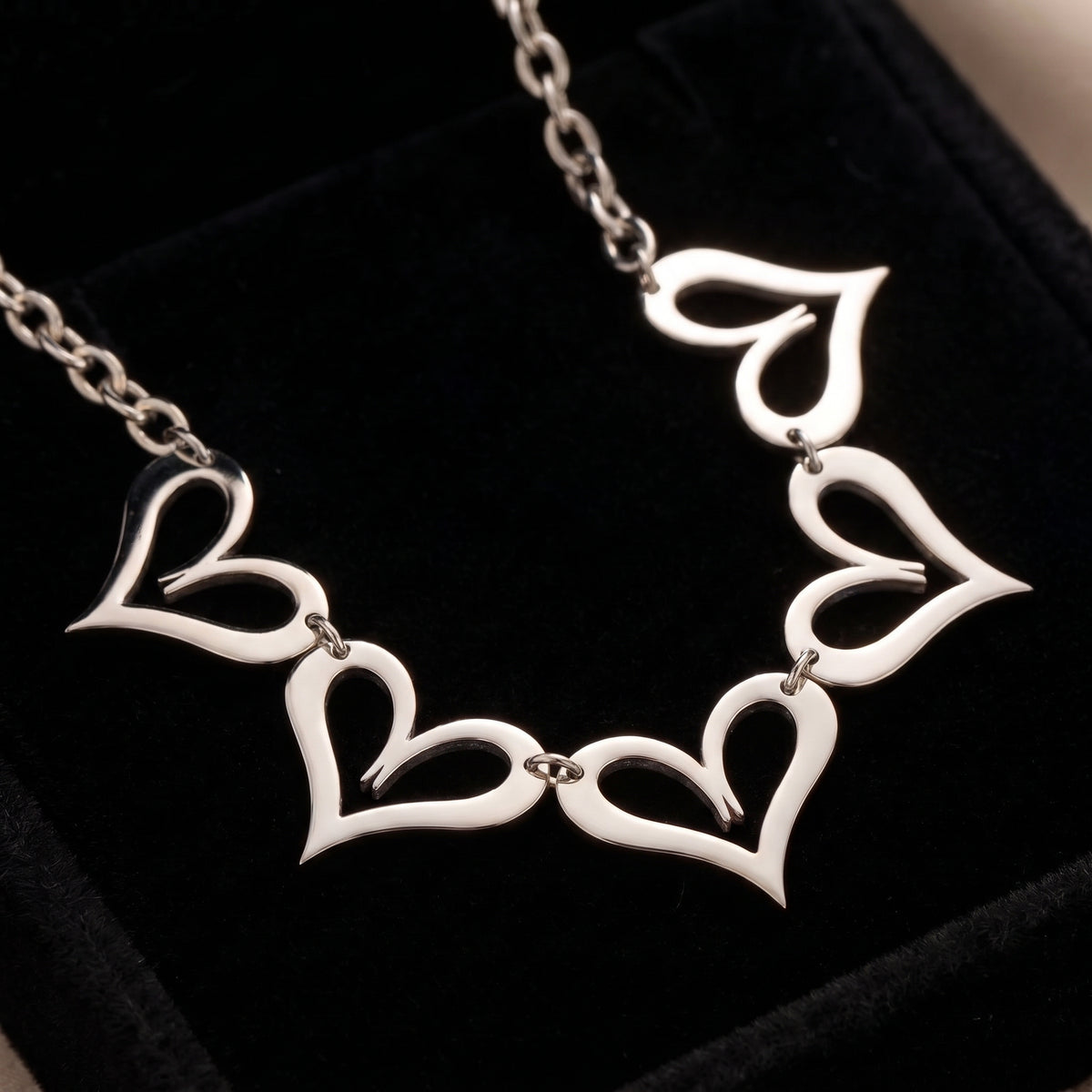 Collar Pétalos de Amor - Acero y acero con baño de oro de 18k (NOVEDAD)