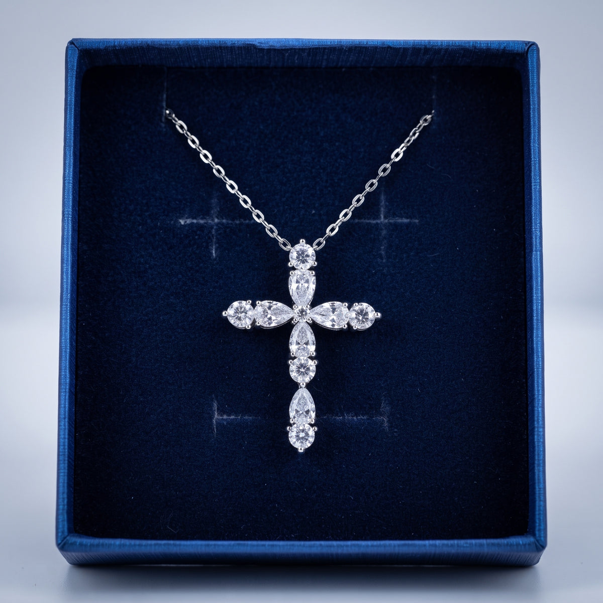 Collar Cruz de Cristal