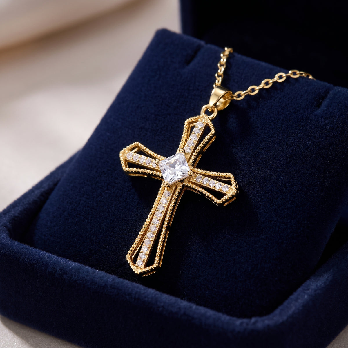 Collar Cruz Real