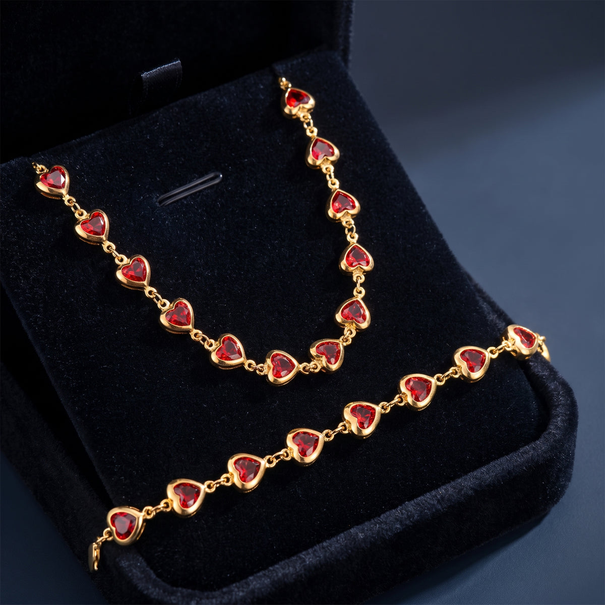 Conjunto Flechazo - Acero con baño de oro 18k
